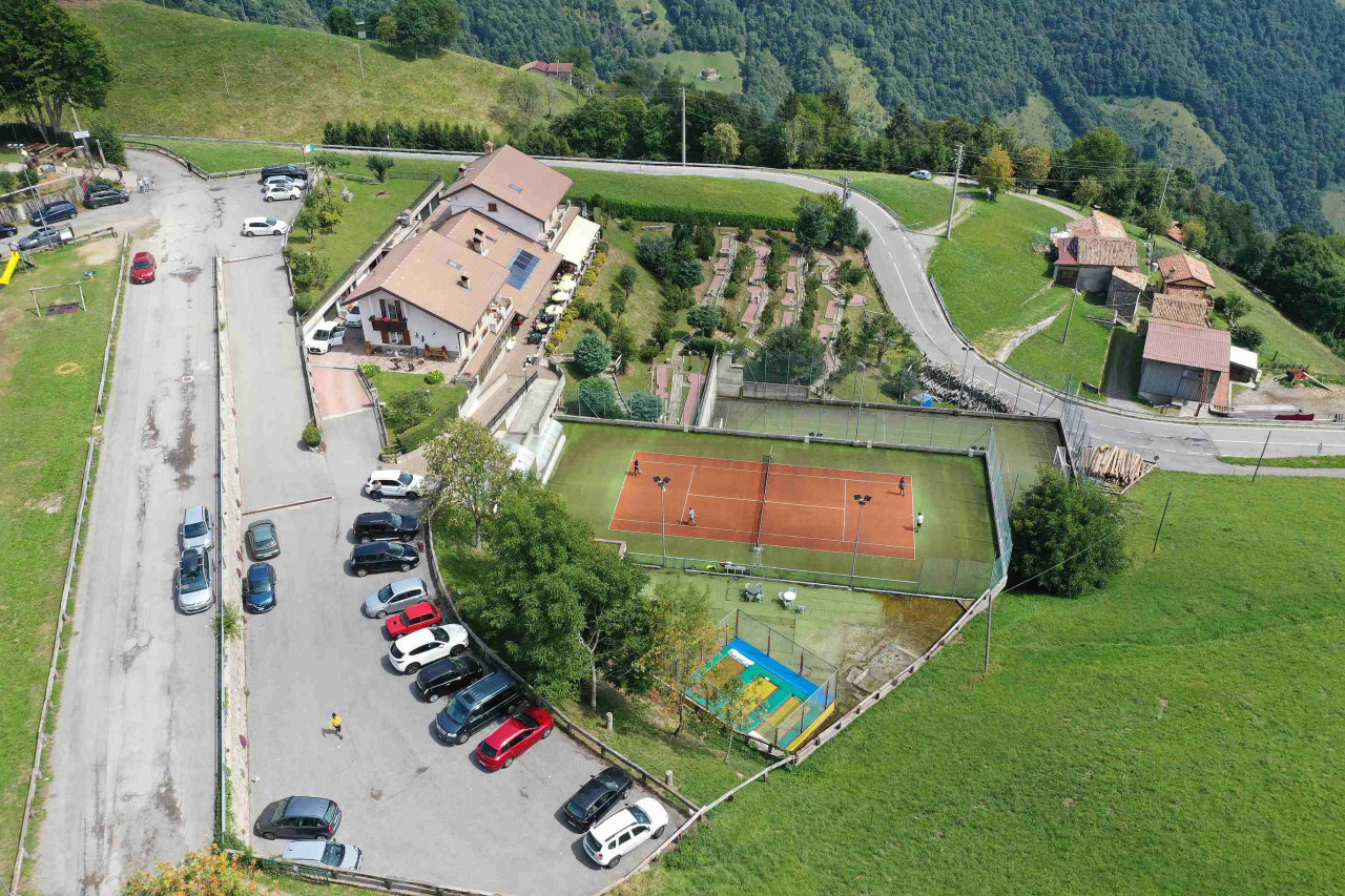 Oneta passo di Zambla, sport e ristorazione sulle montagne bergamasche