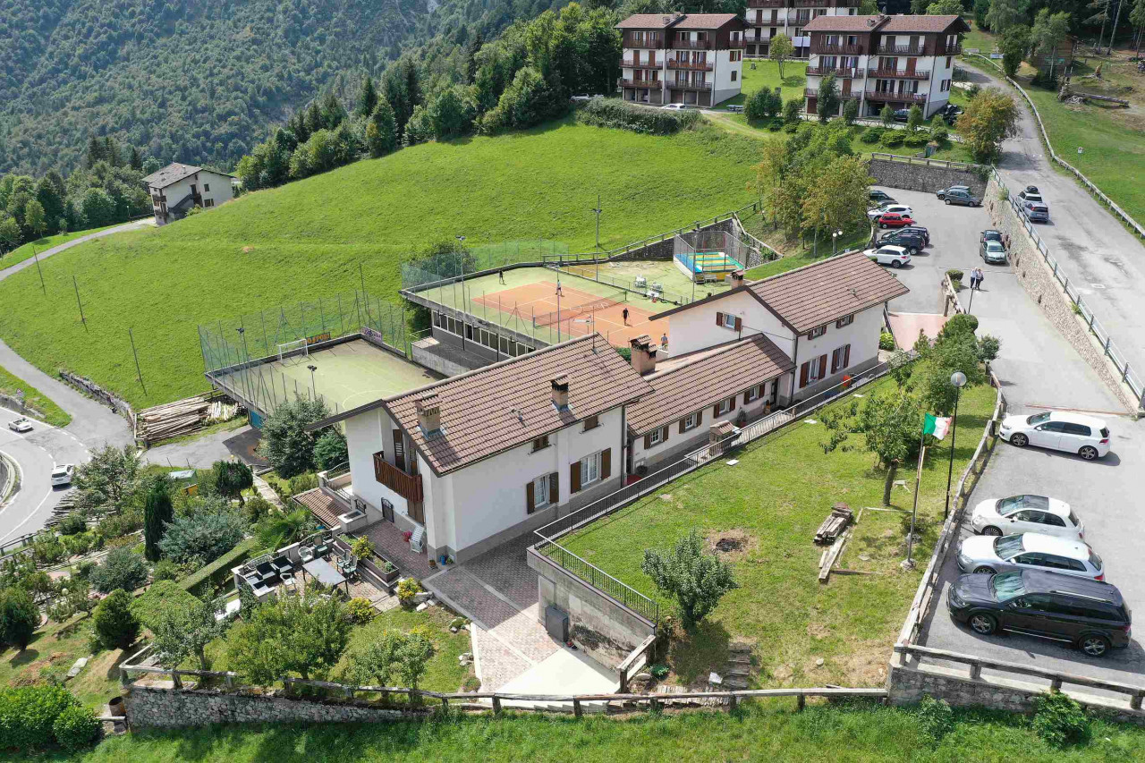 Oneta passo di Zambla, sport e ristorazione sulle montagne bergamasche