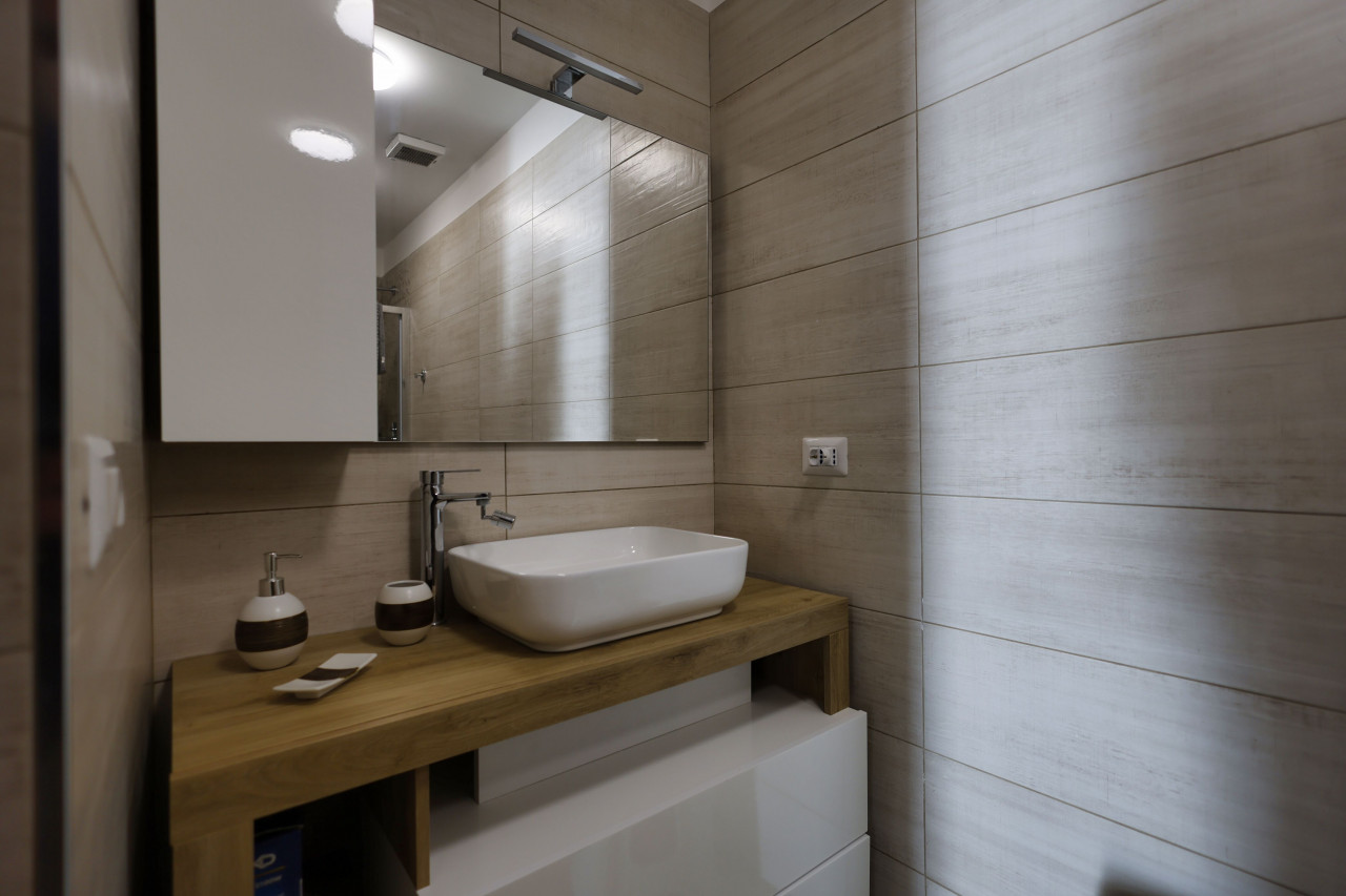 042__bagno_a__1 Piazza Armerina una piscina e il casale, nella felicità senza rumore