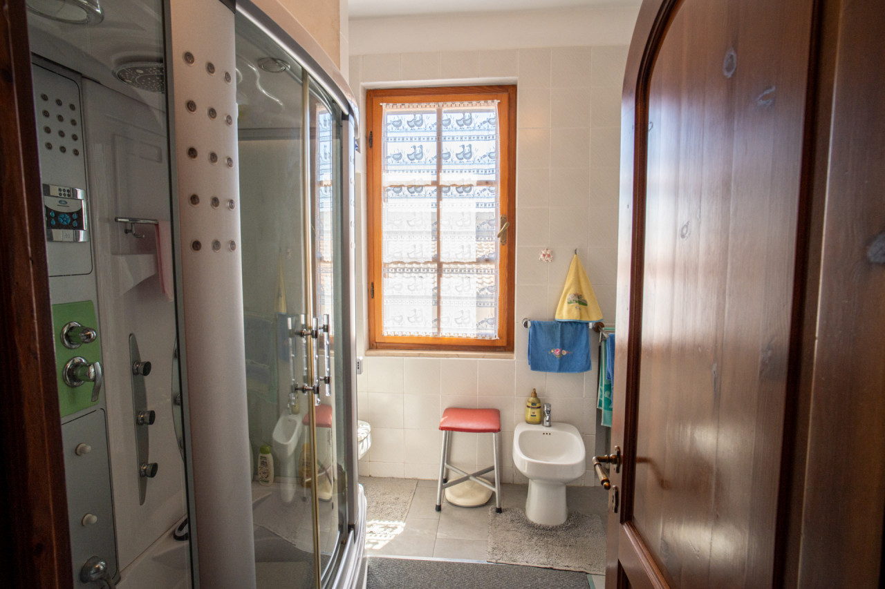 069__bagno_1p__3 Rosignano