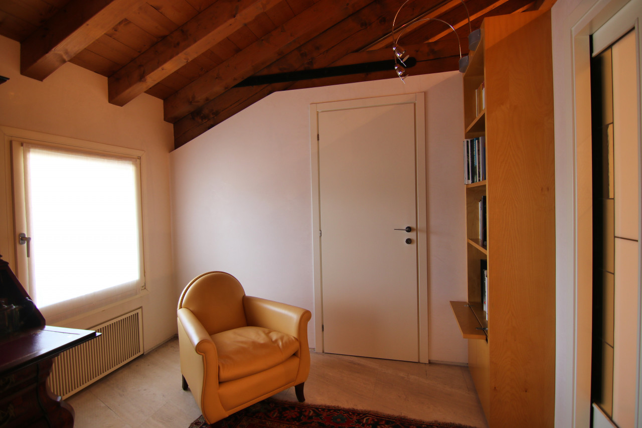 062__studio__16 Bassano, attico con vista sul Brenta e Ponte Vecchio