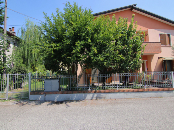 Selvazzano Dentro, Tra alberi da frutto e spazi che crescono con te