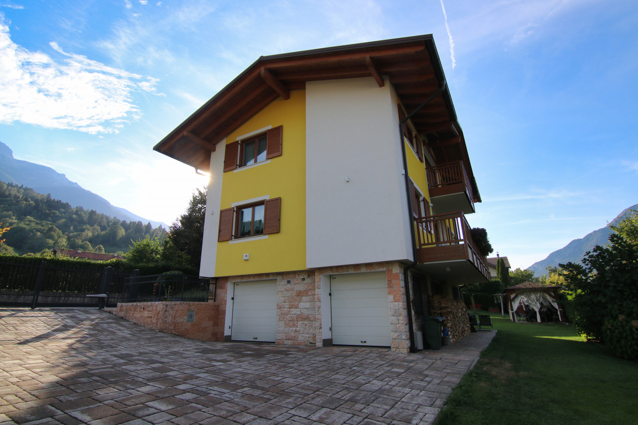 Vattaro, una villa con affaccio sulla Vigolana