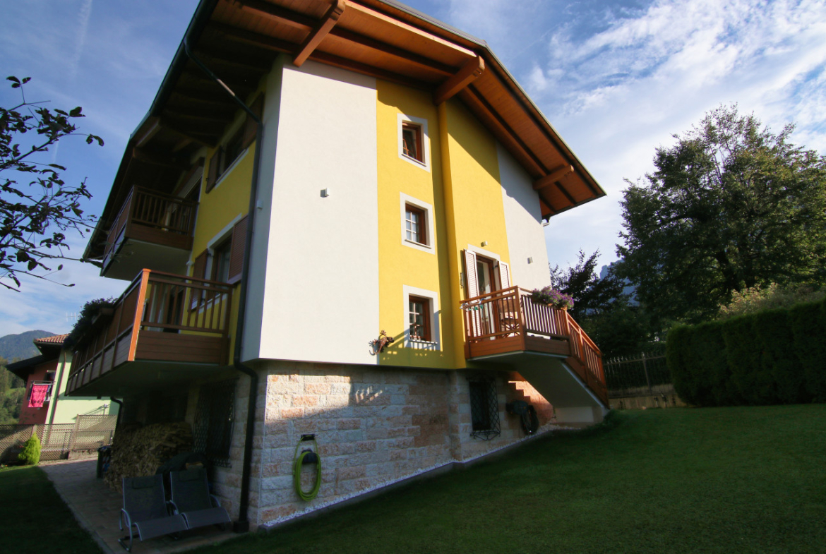 Vattaro, una villa con affaccio sulla Vigolana