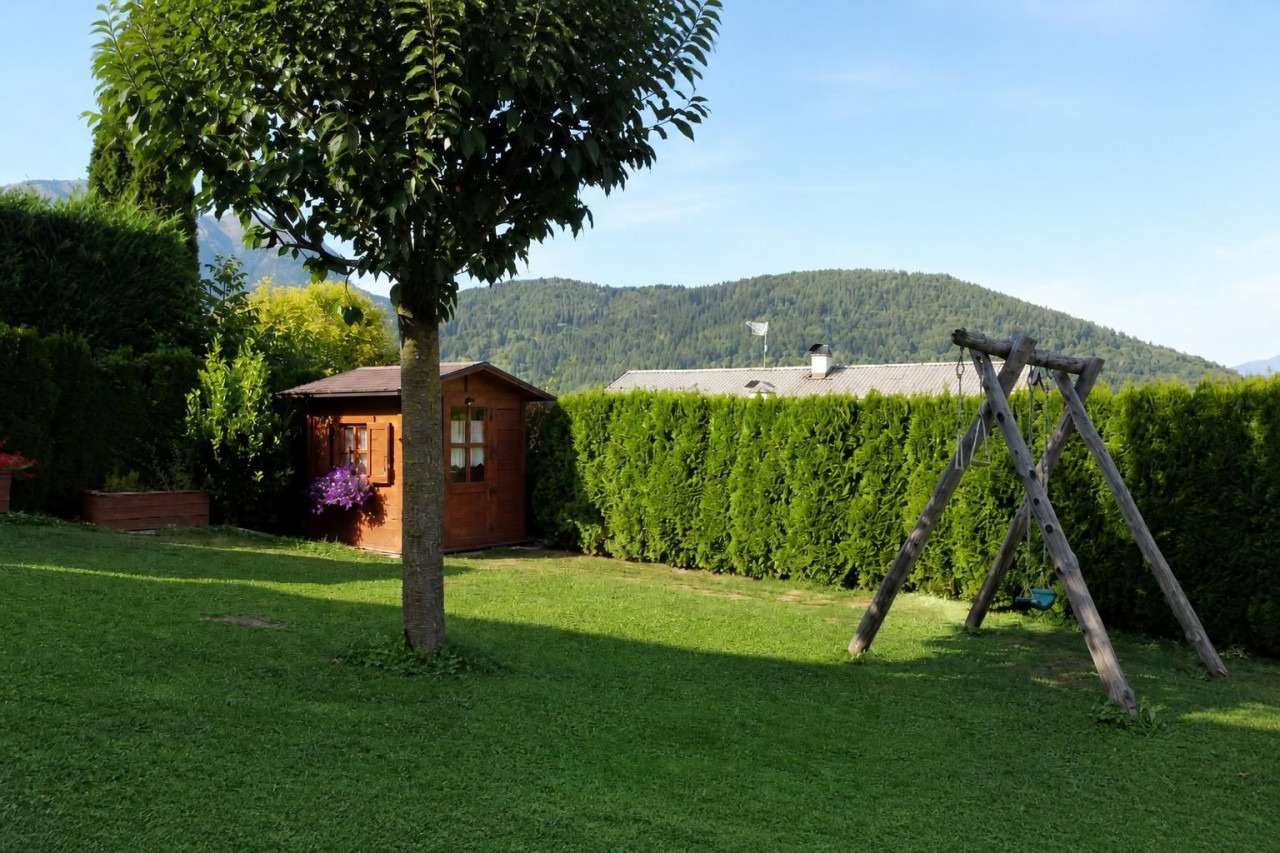 Vattaro, una villa con affaccio sulla Vigolana