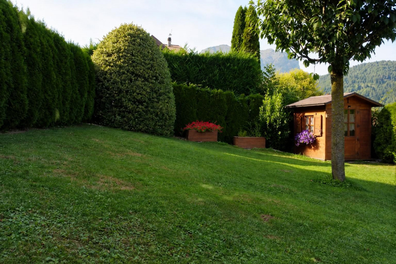 Vattaro, una villa con affaccio sulla Vigolana