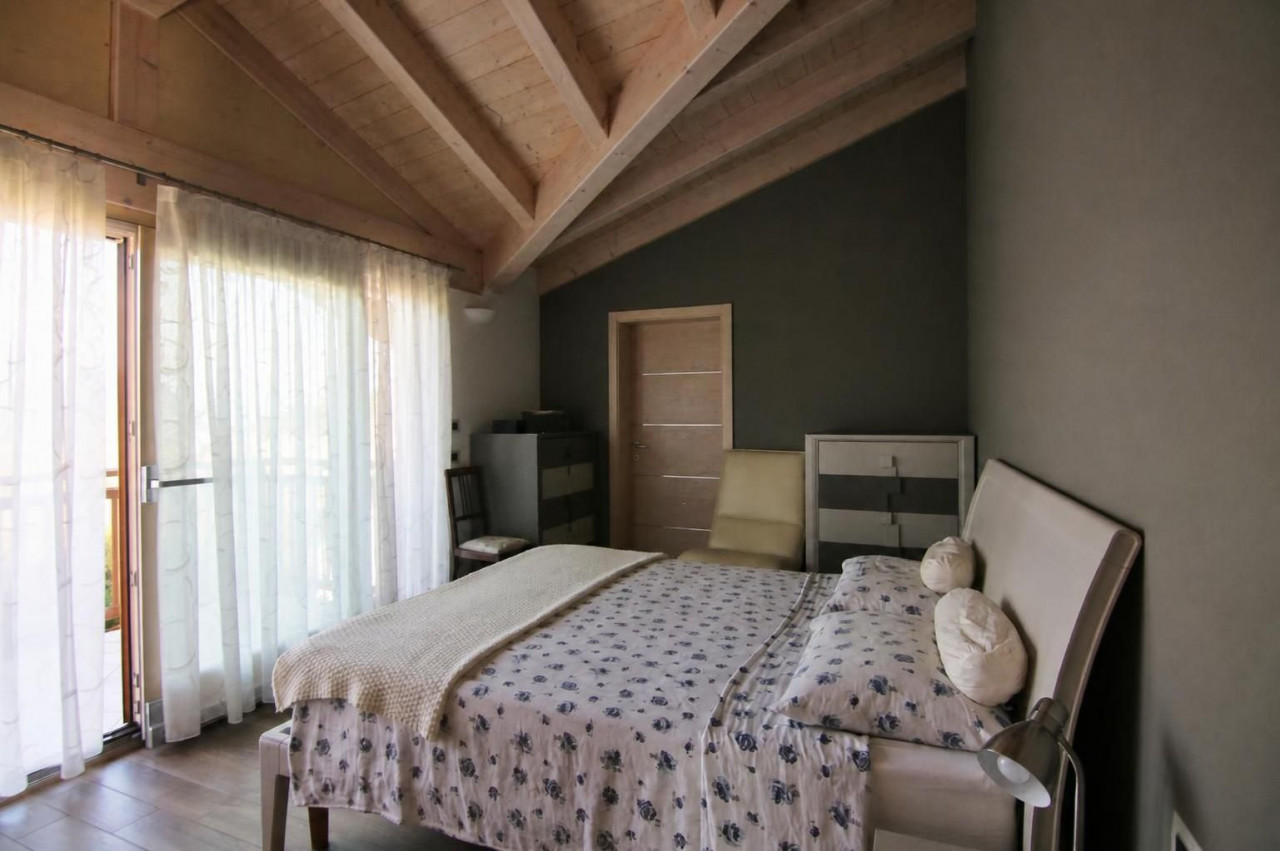 Vattaro, una villa con affaccio sulla Vigolana